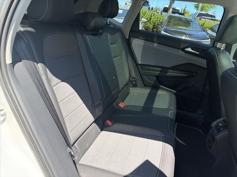 Certified 2023 Volkswagen Taos SE AWD/4WD image 14