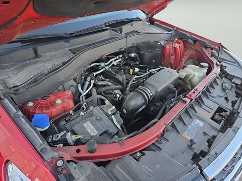 Used 2021 Ford Explorer XLT image 37