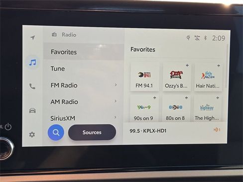 Used 2025 Toyota Camry SE image 20
