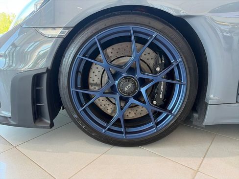 Used 2023 Porsche 718 Cayman GT4 RS RWD image 11
