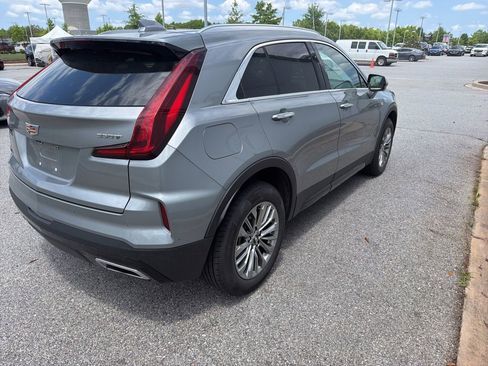 Used 2025 Cadillac XT4 Premium Luxury FWD image 5