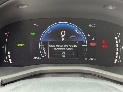 Used 2025 Toyota Camry SE image 25