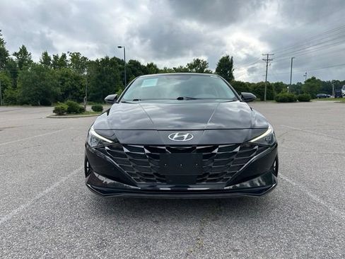 Used 2023 Hyundai Elantra Limited FWD image 8