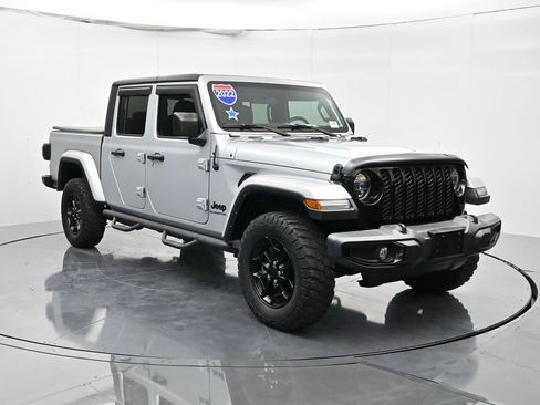 Used 2022 Jeep Gladiator Willys image 3