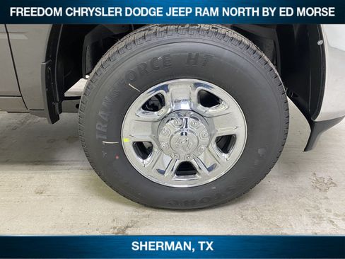 New 2024 RAM 2500 Tradesman w/ Chrome Appearance Group AWD/4WD image 24