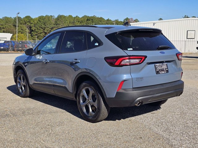 Used 2025 Ford Escape ST-Line Select AWD/4WD image 10
