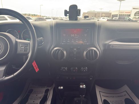 Used 2011 Jeep Wrangler Unlimited Sport AWD/4WD image 15