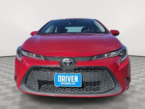 Used 2021 Toyota Corolla LE FWD image 2