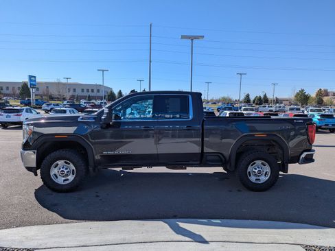 Used 2020 GMC Sierra 2500 SLE w/ X31 Off-Road Package image 9
