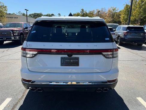 New 2025 Lincoln Aviator 2WD image 8