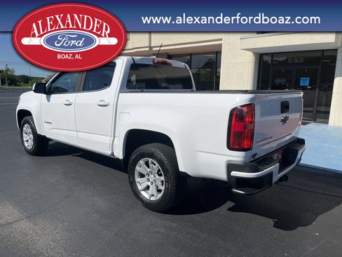 Used 2018 Chevrolet Colorado LT RWD image 2