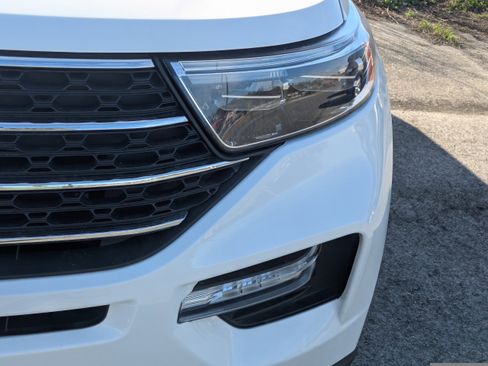 Used 2023 Ford Explorer XLT w/ Equipment Group 202A image 11