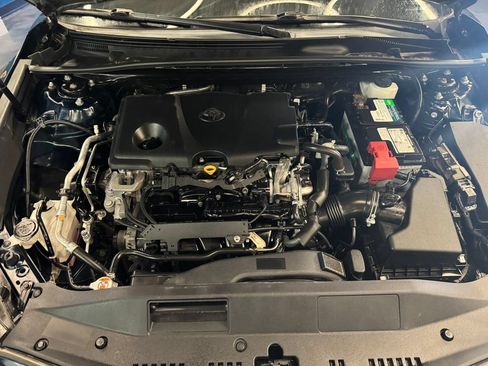 Used 2019 Toyota Camry LE FWD image 23