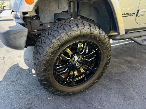 Used 2014 Jeep Wrangler Unlimited Sahara w/ Connectivity Group image 13