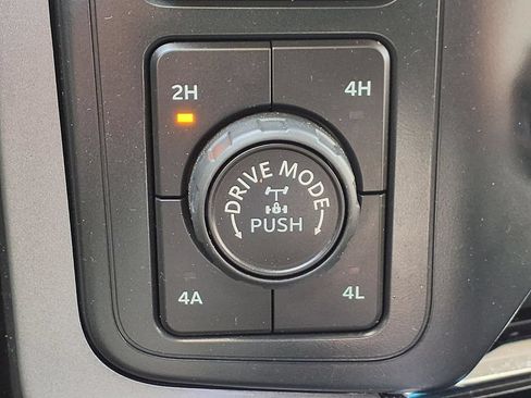 Used 2021 Ford F150 Lariat w/ FX4 Off-Road Package AWD/4WD image 9