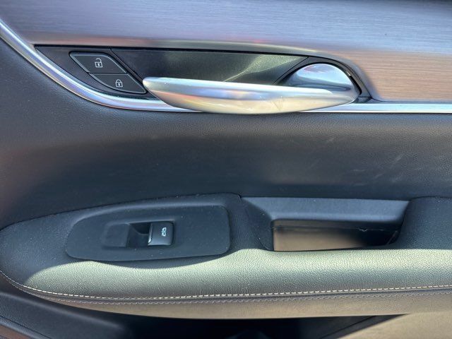Used 2023 Cadillac XT5 Luxury w/ LPO, Floor Liner Package FWD image 59