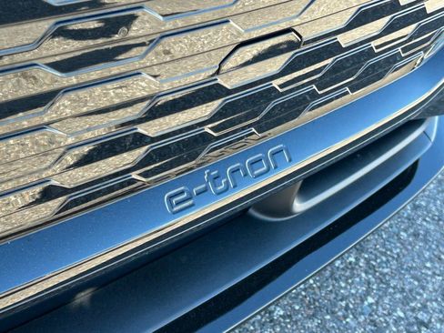 Used 2025 Audi Q6 e-tron Premium w/ Convenience Package RWD image 43