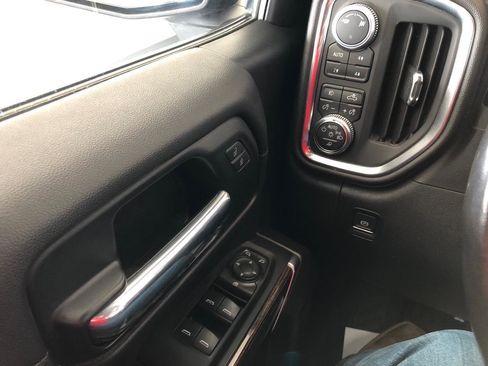 Used 2019 GMC Sierra 1500 SLE w/ SLE Value Package AWD/4WD image 13