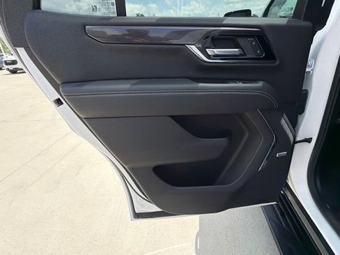 Certified 2025 GMC Yukon Elevation AWD/4WD image 21