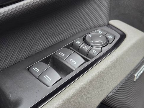 Used 2025 Chevrolet Silverado 2500 ZR2 image 12