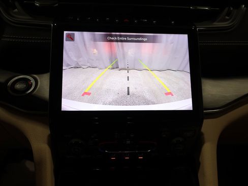 Used 2023 Jeep Grand Cherokee Limited w/ Trailer Tow Prep Group (B) image 28