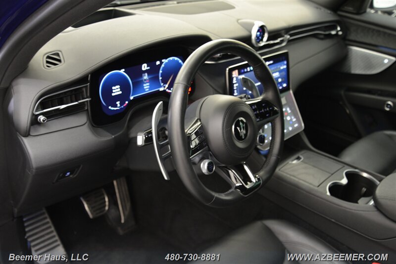 Used 2023 Maserati Grecale Modena AWD/4WD image 13
