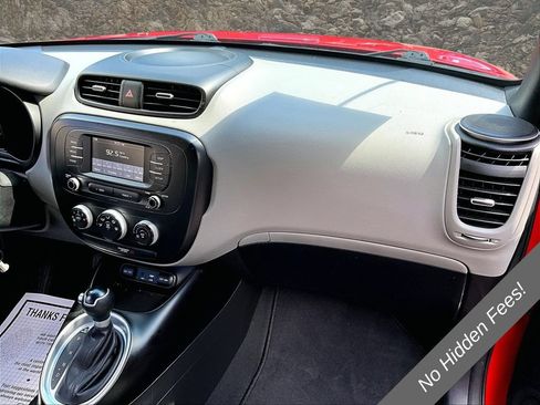 Used 2019 Kia Soul FWD image 14