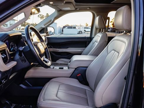 Used 2024 Ford Expedition Max Limited image 22