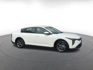 Used 2025 Kia K4 LXS video 2