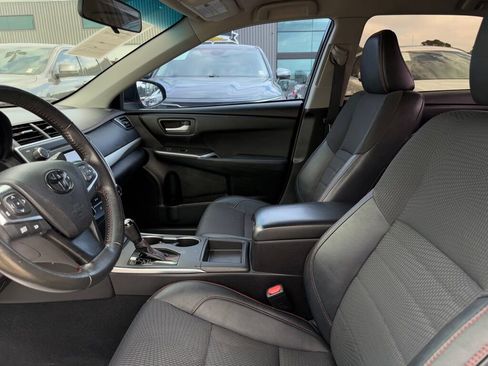 Used 2017 Toyota Camry LE image 11