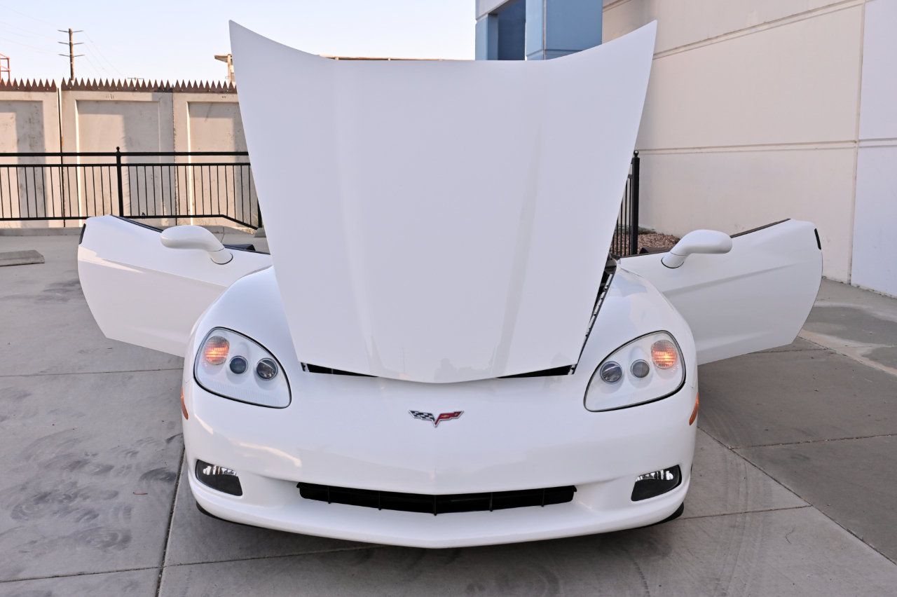 Used 2006 Chevrolet Corvette Convertible w/ Preferred Equipment Group RWD image 62