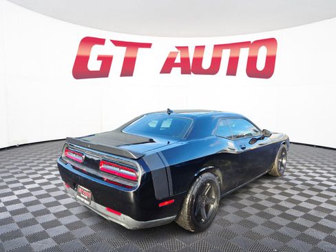 Used 2015 Dodge Challenger R/T Scat Pack w/ Scat Pack Appearance Package image 6