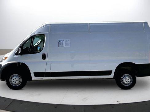 Used 2024 RAM ProMaster 2500 w/ Convenience Group image 6