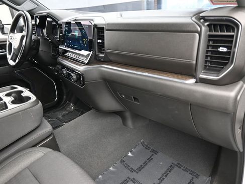 Used 2024 Chevrolet Silverado 2500 LT image 47