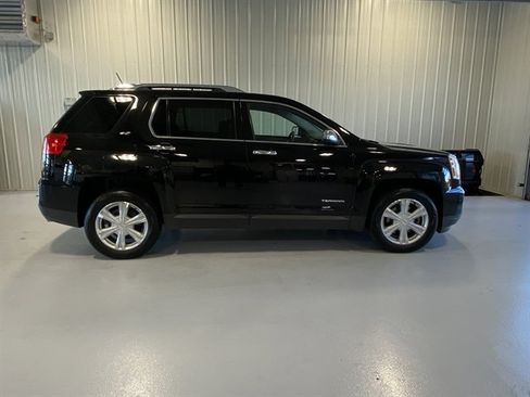 Used 2017 GMC Terrain SLT w/ Open Road Package image 2
