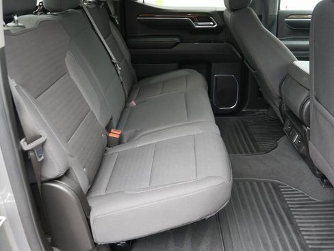 Used 2025 Chevrolet Silverado 1500 LT image 24