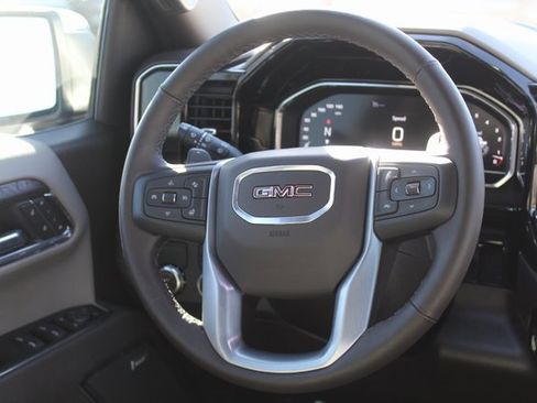 Used 2025 GMC Sierra 1500 SLT image 22