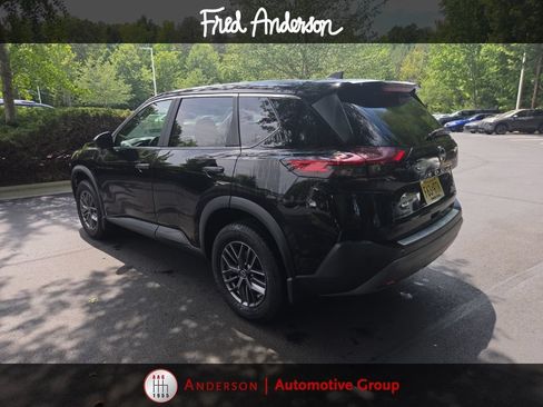 Used 2023 Nissan Rogue S AWD/4WD image 7