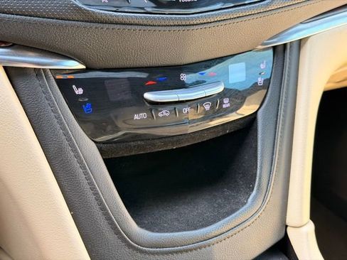 Used 2017 Cadillac XT5 Premium Luxury AWD/4WD image 34
