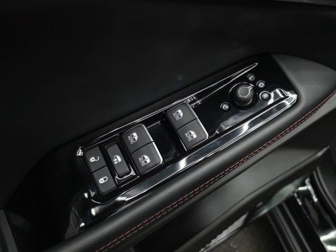 Used 2025 Jeep Wagoneer S Limited AWD/4WD image 31