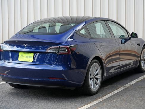 Used 2021 Tesla Model 3 Long Range AWD/4WD image 52