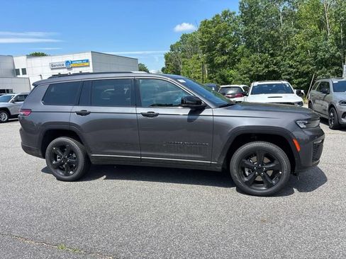 New 2026 Jeep Grand Cherokee L Limited AWD/4WD image 2