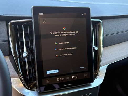 New 2026 Volvo XC90 T8 Plus w/ Protection Package Premier image 17