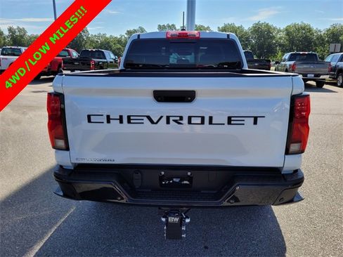Used 2024 Chevrolet Colorado Z71 w/ Z71 Convenience Package 2 image 10