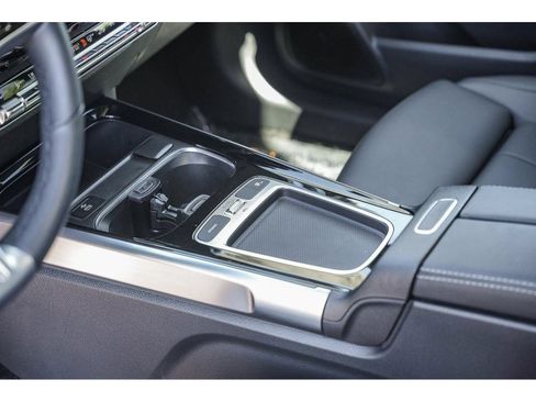 Certified 2026 Mercedes-Benz GLB 250 image 21