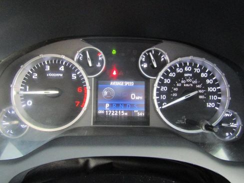 Used 2015 Toyota Tundra SR5 w/ SR5 Upgrade Package image 16