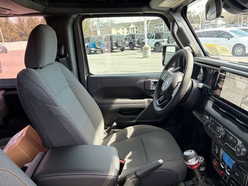 New 2026 Jeep Wrangler Sport AWD/4WD image 31