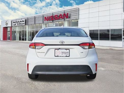 Used 2024 Toyota Corolla LE image 5