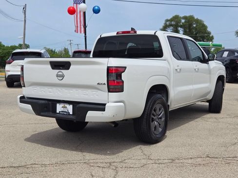 Used 2025 Nissan Frontier SV AWD/4WD image 10