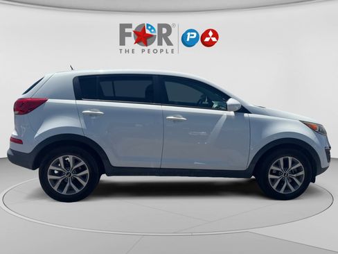 Used 2016 Kia Sportage LX FWD image 6